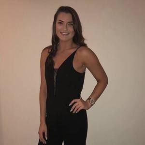 Meet your Posher, Olivia